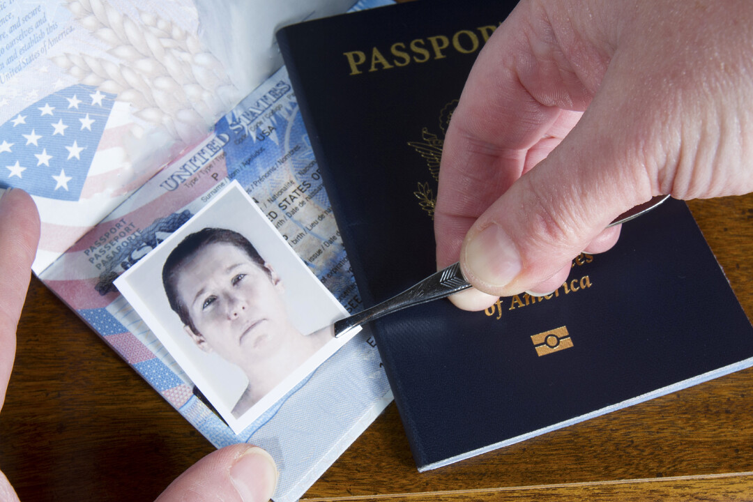Echte Dokumente kaufen: Personalausweise, Führerscheine, neue Identität